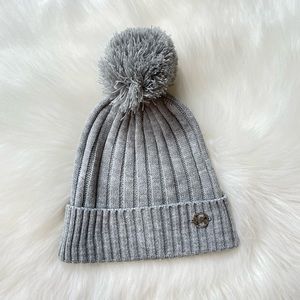 ❌SOLD❌Michael Kors Pom beanie hat